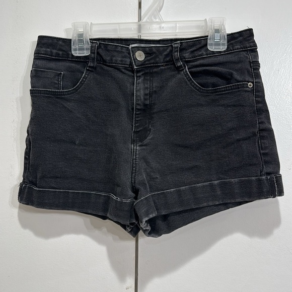 Zara Black Jean Cuffed Shorts Size 6 - Picture 2 of 4